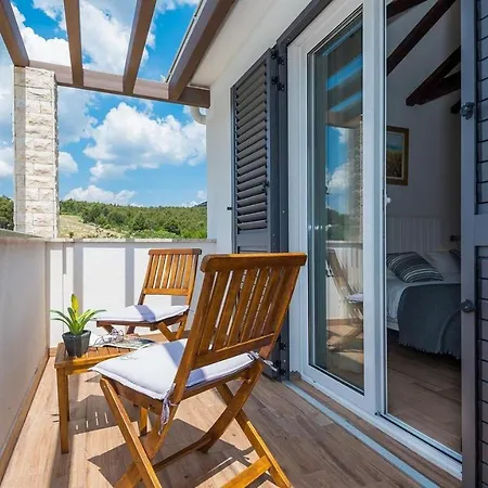 Private With Private Heated Pool In Cote D'azur Menton