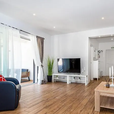 Private With Private Heated Pool In Cote D'azur Appartement